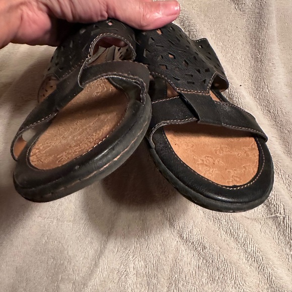 boc Born Concepts black sandals W10 EUC - Picture 2 of 4